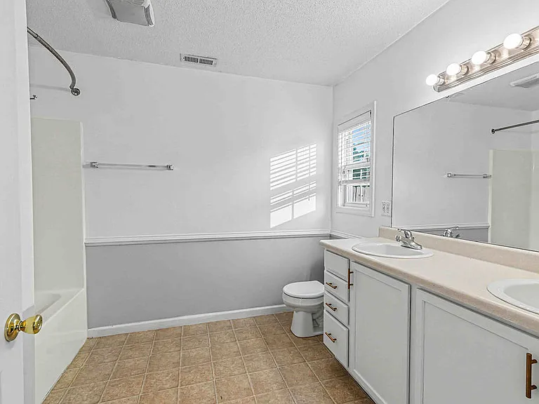 118 Magnolia Ln — Photo 18