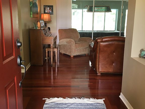 5th image of 504 Goodwood Dr