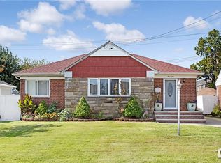 49 Countisbury Ave, Valley Stream, NY 11580