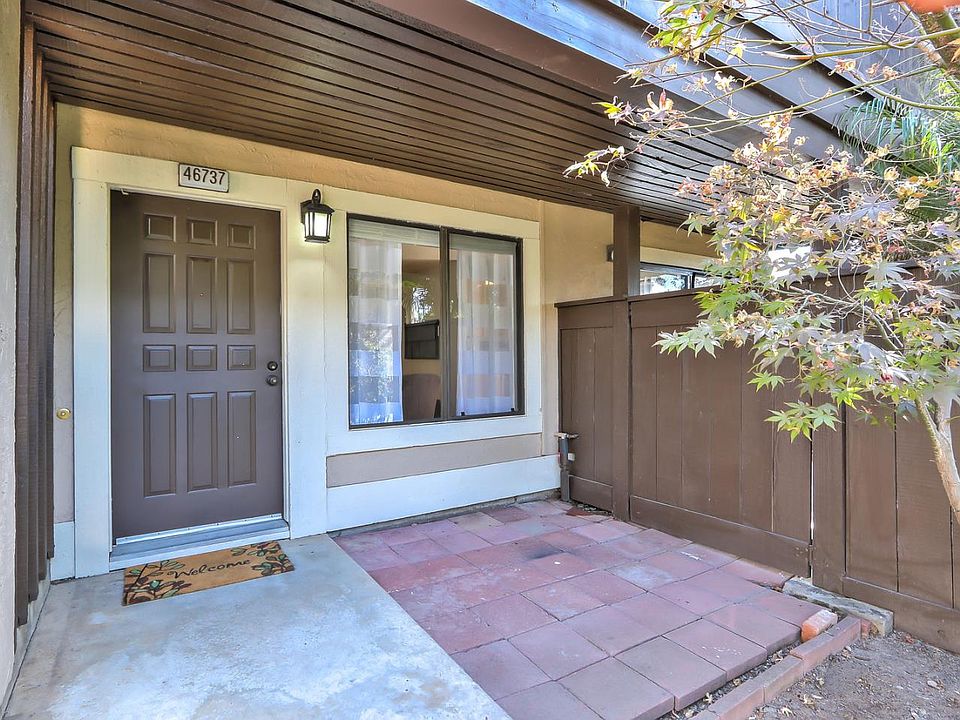 1st image of 46737 Crawford St #12