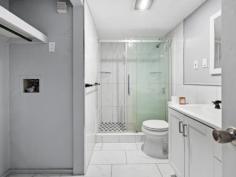 30 Mount Everett St #1R — Photo 20