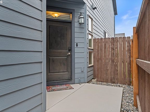 3rd image of 15321 NE 108th Way