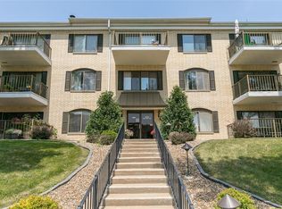 2131 1st Ave SE #208, Cedar Rapids, IA 52403