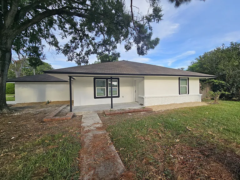5403 Meadow Creek Ln — Photo 28