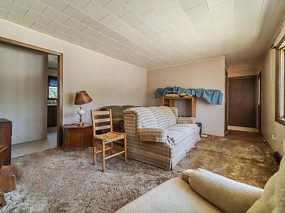 5th image of 1632 W Carpenter Lake Rd #W