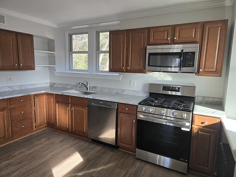 120 W Street Rd — Photo 7