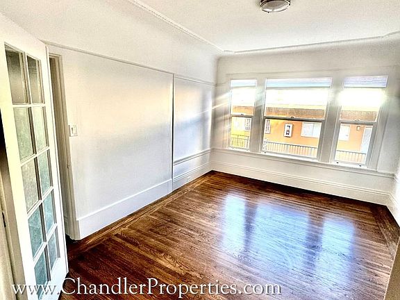 2nd image of 605 Scott St APT 6