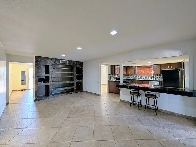 3848 W North Ln — Photo 8