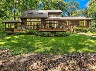2 Mallard Nest Ln, Columbia, IL 62236