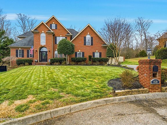 3rd image of 9728 Valley Woods Ln