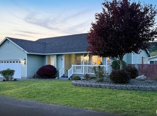 823 SW 21st St, Chehalis, WA 98532