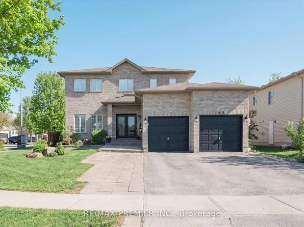 7 Stonemount Cres, Essa, ON L3W 0C4