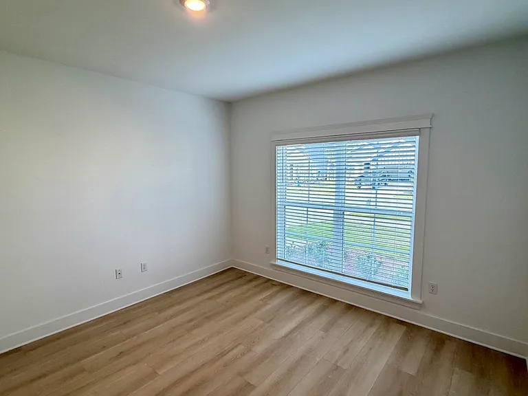 938 Crystal Bayou Blvd — Photo 25
