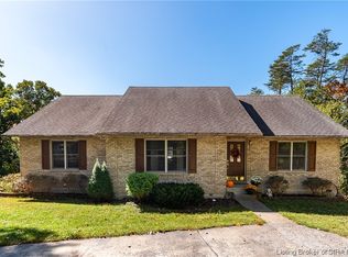 401 Southern Hills Dr, Borden, IN 47106