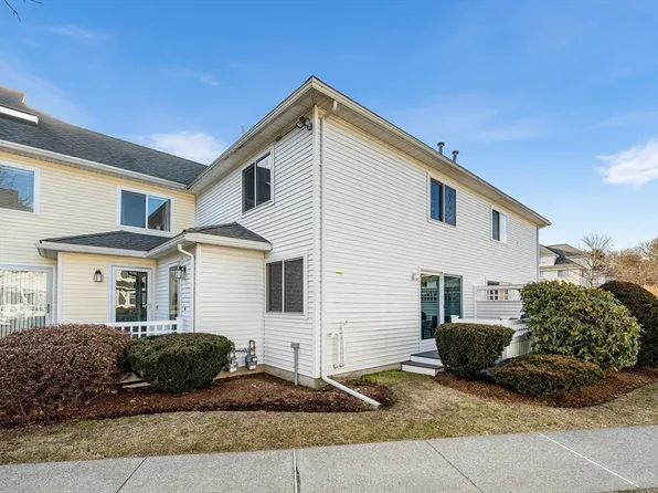 360 Littleton Rd Unit H20, Chelmsford, MA 01824