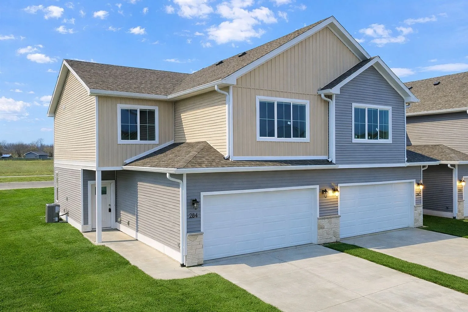 Edgeland Waukee — Photo 1