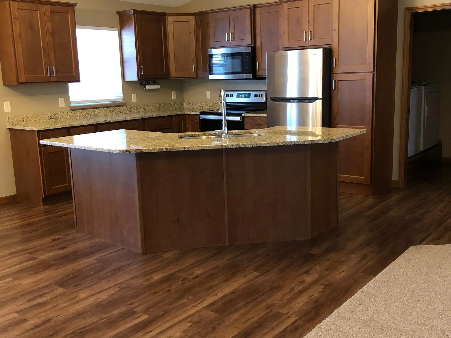 3 bed, 1530 sqft, $2,200 — Photo 3