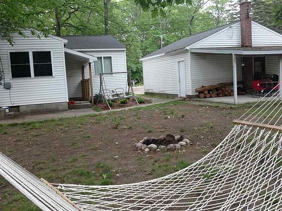 3rd image of 213 Beverly Dr