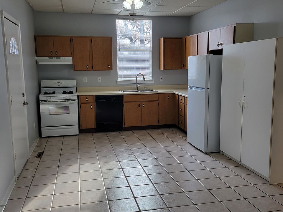 1st image of 428 Ohio River Blvd Floor 1