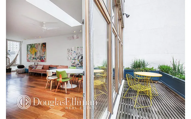 Rented by Douglas Elliman | media 33