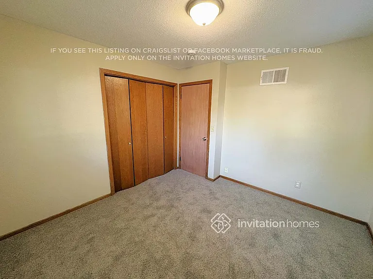 1411 Bidwell St — Photo 8