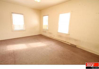 4th image of 211 Wilkins St