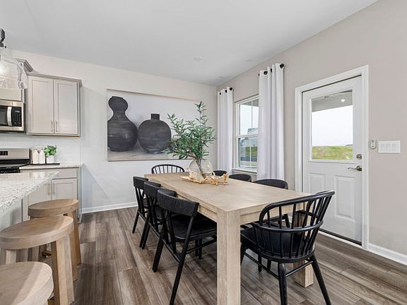 Plenty of Seating for Entertaining