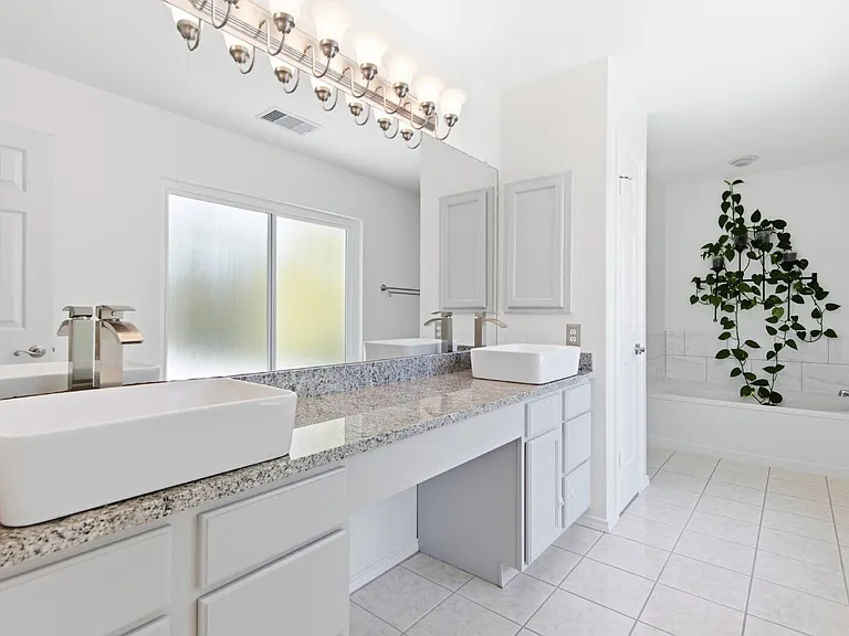 1314 Chalk Ln — Photo 17