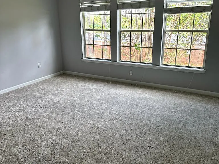 11015 Castlemain Cir E — Photo 8