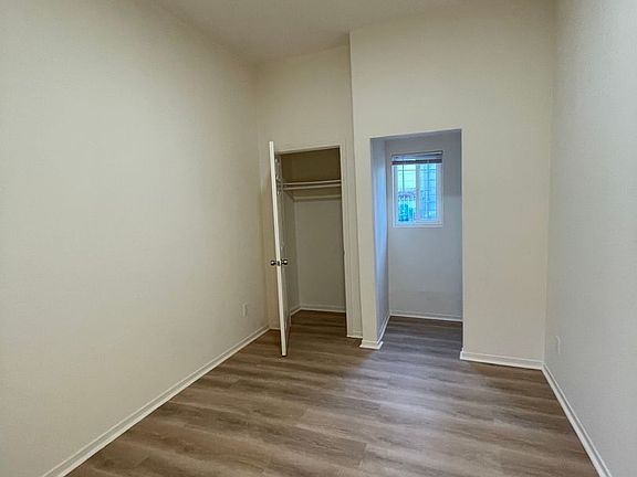 4th image of 1220-1222 30th St