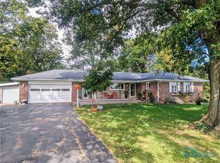 1074 Elmore Rd, Pemberville, OH 43450