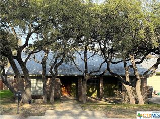 13 Mission Dr, New Braunfels, TX 78130