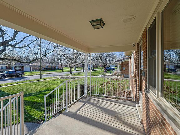2nd image of 5921 Monticello Ave