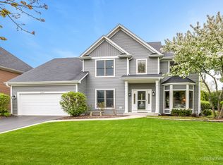 2487 Wyeth Dr, West Chicago, IL 60185