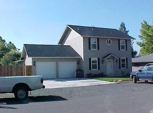 1840 Roxy Ann Pl, Medford, OR 97504