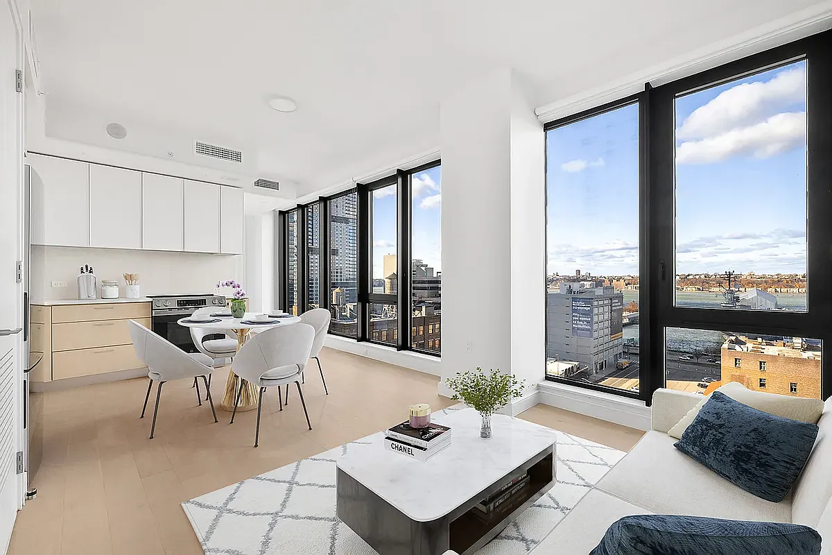 554 West 46th Street — Photo 3