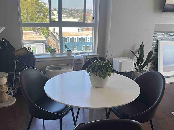 5th image of 1504 Aurora Ave N APT 501