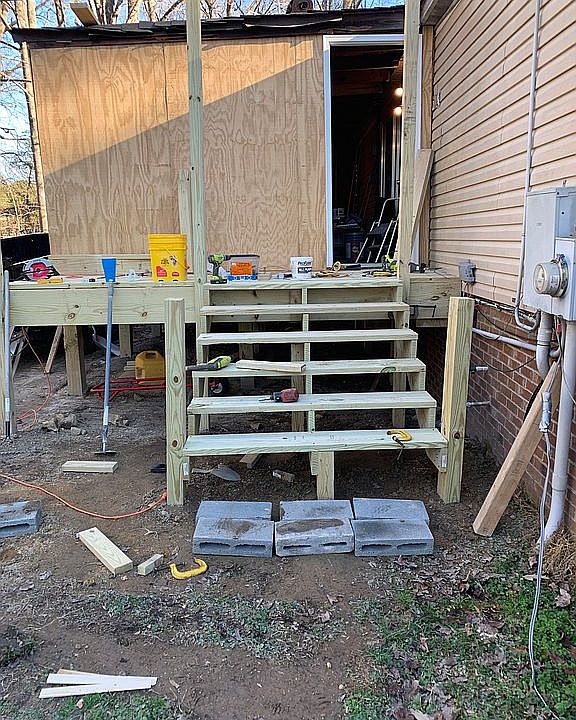1st image of 104 Delterra Dr