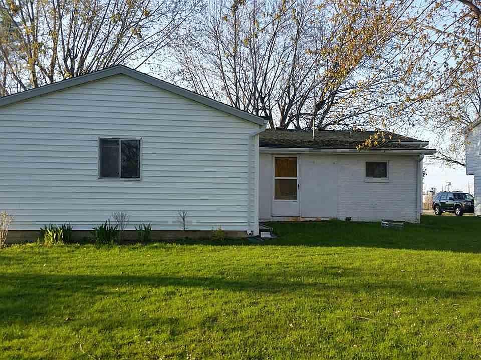2nd image of 2827 Burma Rd