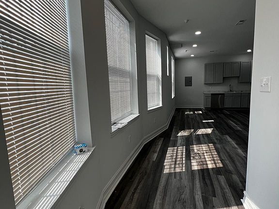 2nd image of 1415 W Allegheny Ave #1