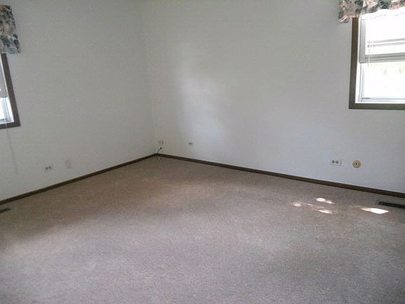 5th image of 1405 Colwyn Dr