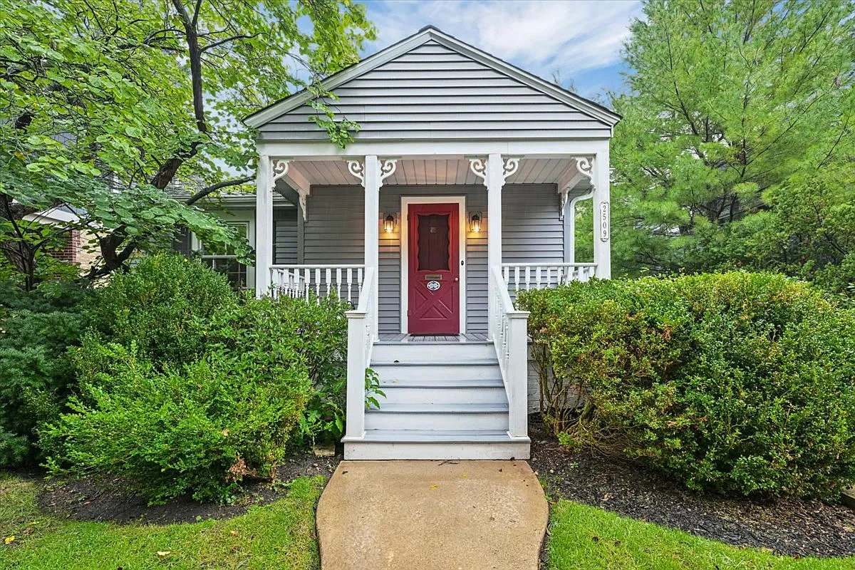 3 bed, 1600 sqft, $3,900 — Photo 1