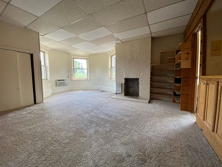 366 S Negley Ave — Photo 40