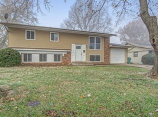 1203 Princeton Dr, O Fallon, IL 62269