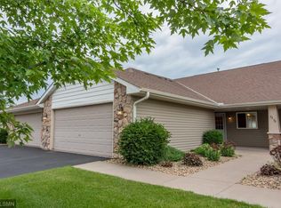 73 Crown Pointe Curv, Hudson, WI 54016
