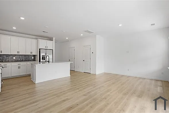 8740 Wardle Ct — Photo 8