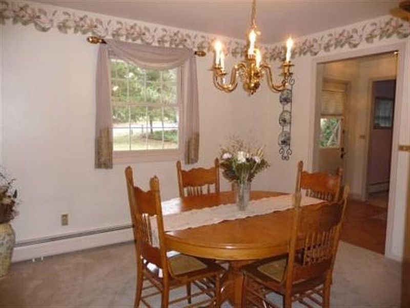 5th image of 5 MOUNTAIN LAUREL Drive