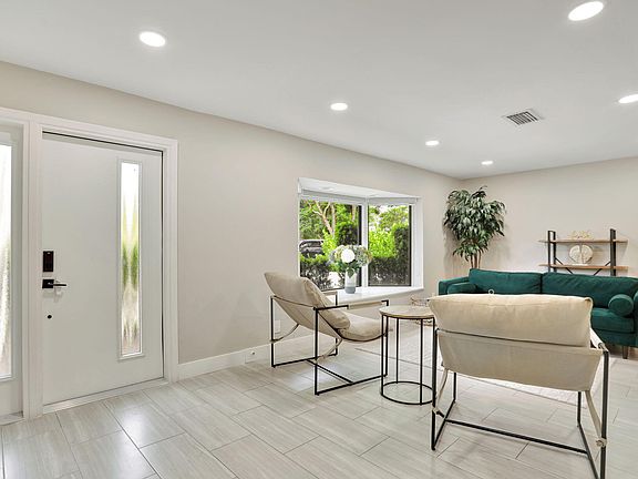 2nd image of 1035 NW 5th Ave