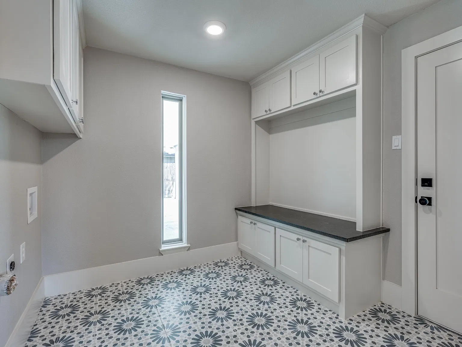 3120 Lockmoor Ln — Photo 3