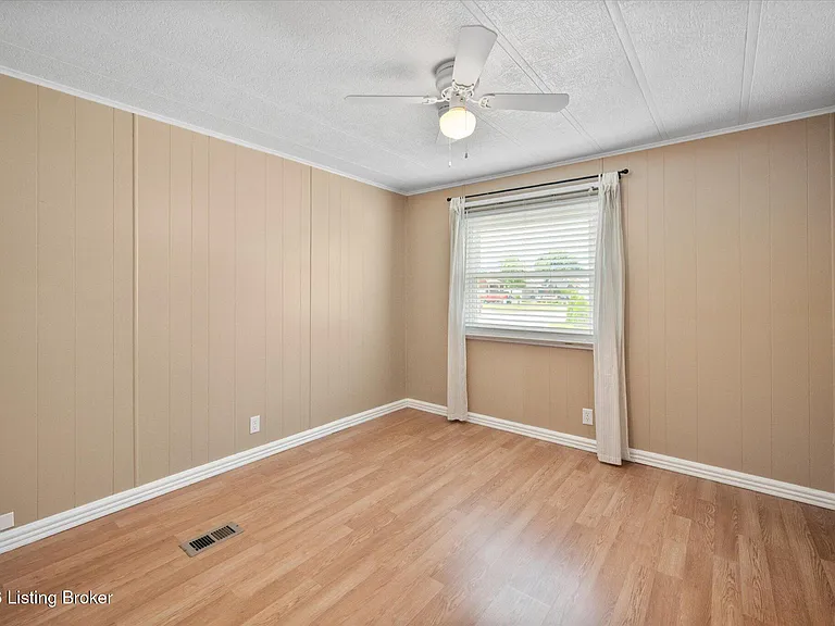 6027 Highliner Dr — Photo 8